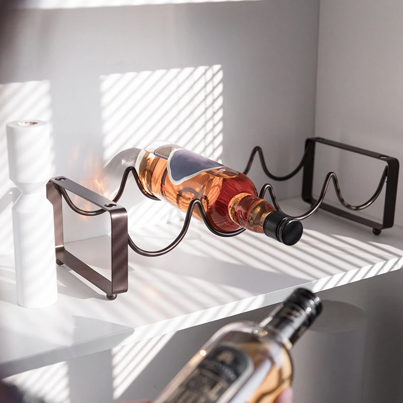 Wine Bottle Size - 北欧スタイルのクリエイティブな赤ワイン用逆さ鉄製ワインラック、赤ワインディスプレイラック、積み重ね可能な多ボトル収納バーウェア