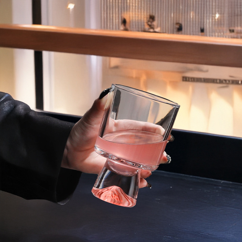 Wine Beer Foot - ピンクマウンテンガラスカップ、ハイエンドニッチ少し酔っぱらいハイフットカップ、デザートコーヒーカップ、ウイスキーグラス、バーウェアワイングラス