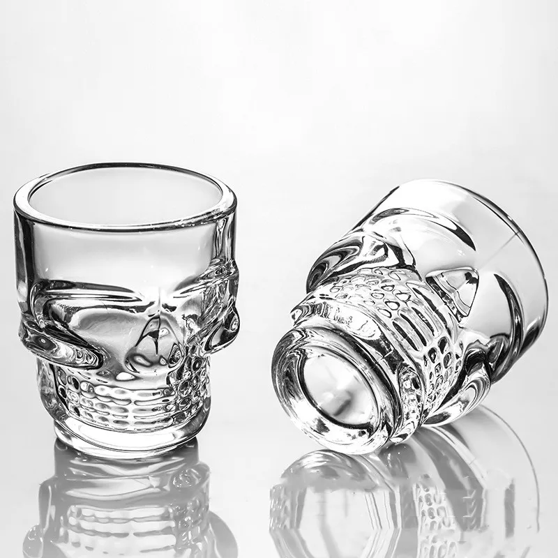 クリエイティブスカルヘッドショットグラス、クリアクリスタルワ - Wine To Beer To Liquor のレビューと価格
