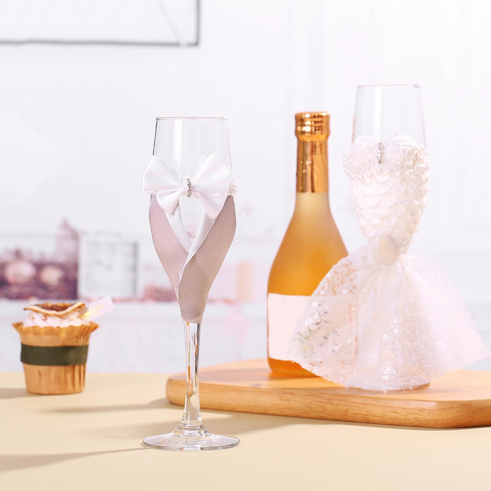 新郎新婦シャンパングラス 1 ペア クリア 新郎新婦デザイン - Champagne Flute Pair のレビューと価格