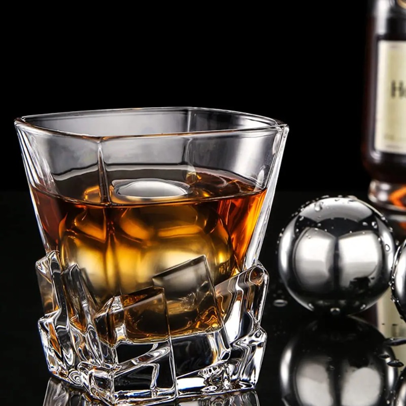 1個入り 再利用可能 ステンレス製 アイスキューブ 丸型 ウ - Whiskey Stone Set のレビューと価格