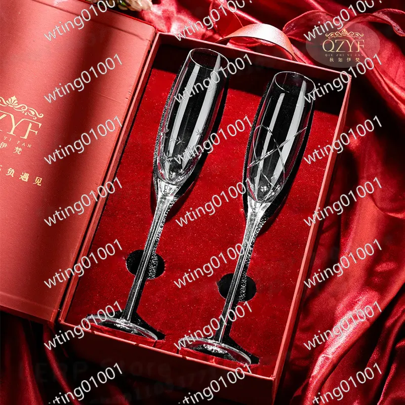 QZYF Qiuzhi Yifan 手彫りクリスタルシャンパ - Champagne Flute Pair のレビューと価格