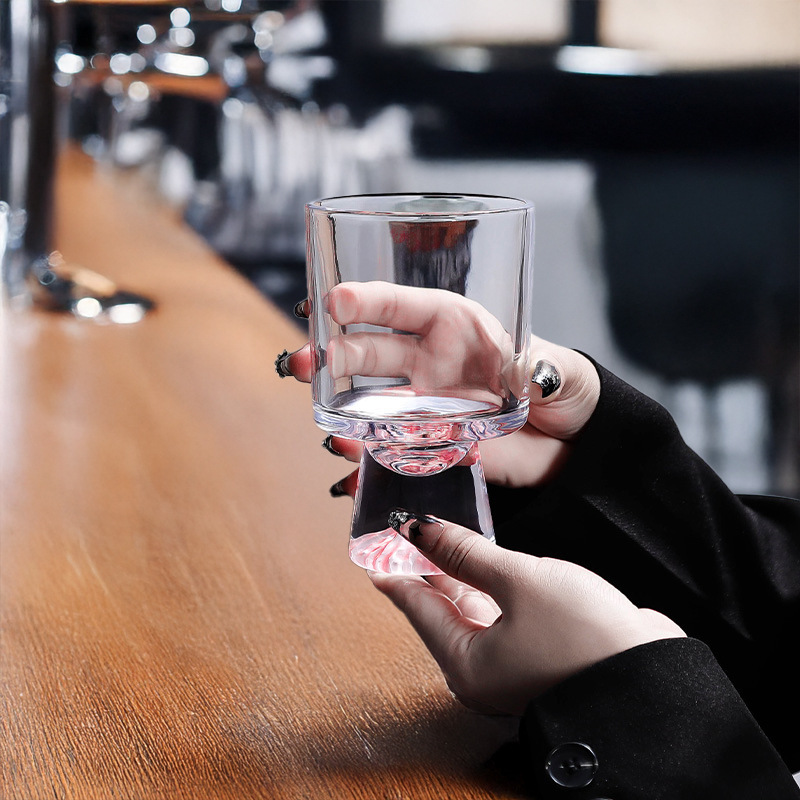 ピンクマウンテンガラスカップ、ハイエンドニッチ少し酔っぱらい - Wine Beer Foot のレビューと価格