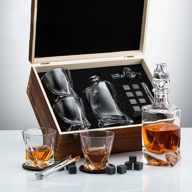 ウイスキーデキャンタとストーンギフトセット（男性向け）-クリ - Whiskey Stone Set のレビューと価格