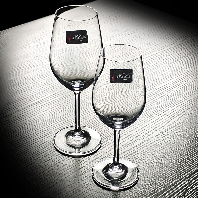エレガントなヨーロピアンスタイルのクリスタルガラスワイングラ - Wine Beer Foot のレビューと価格