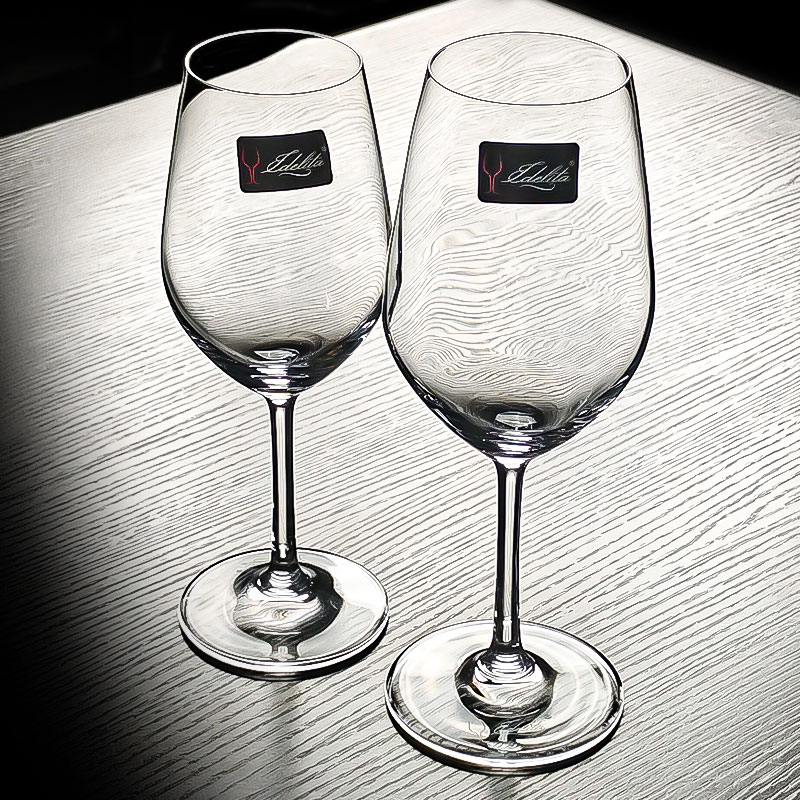 エレガントなヨーロピアンスタイルのクリスタルガラスワイングラ - Wine Beer Foot のレビューと価格